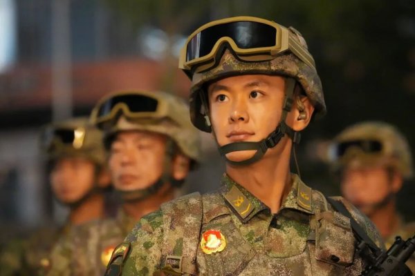 海会配资 “火遍全网”的兵哥哥帅照，他拍的！